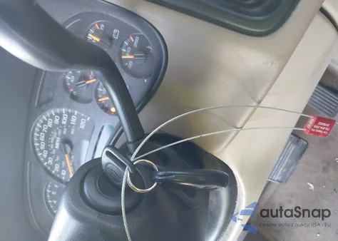 2005 Chevrolet Suburban 1500 Ls from USA, damaged, VIN 1GNEC16Z65J205789